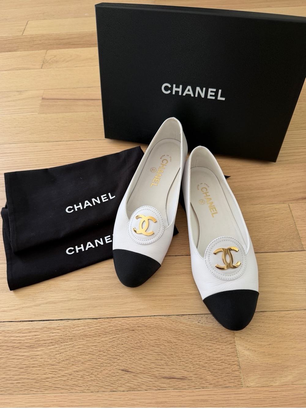 CHANEL SS 2026 Moccasins / Loafers Size 38.5
